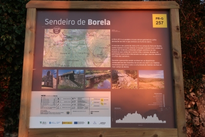 Roteiro forestal e fluvial en Borela
